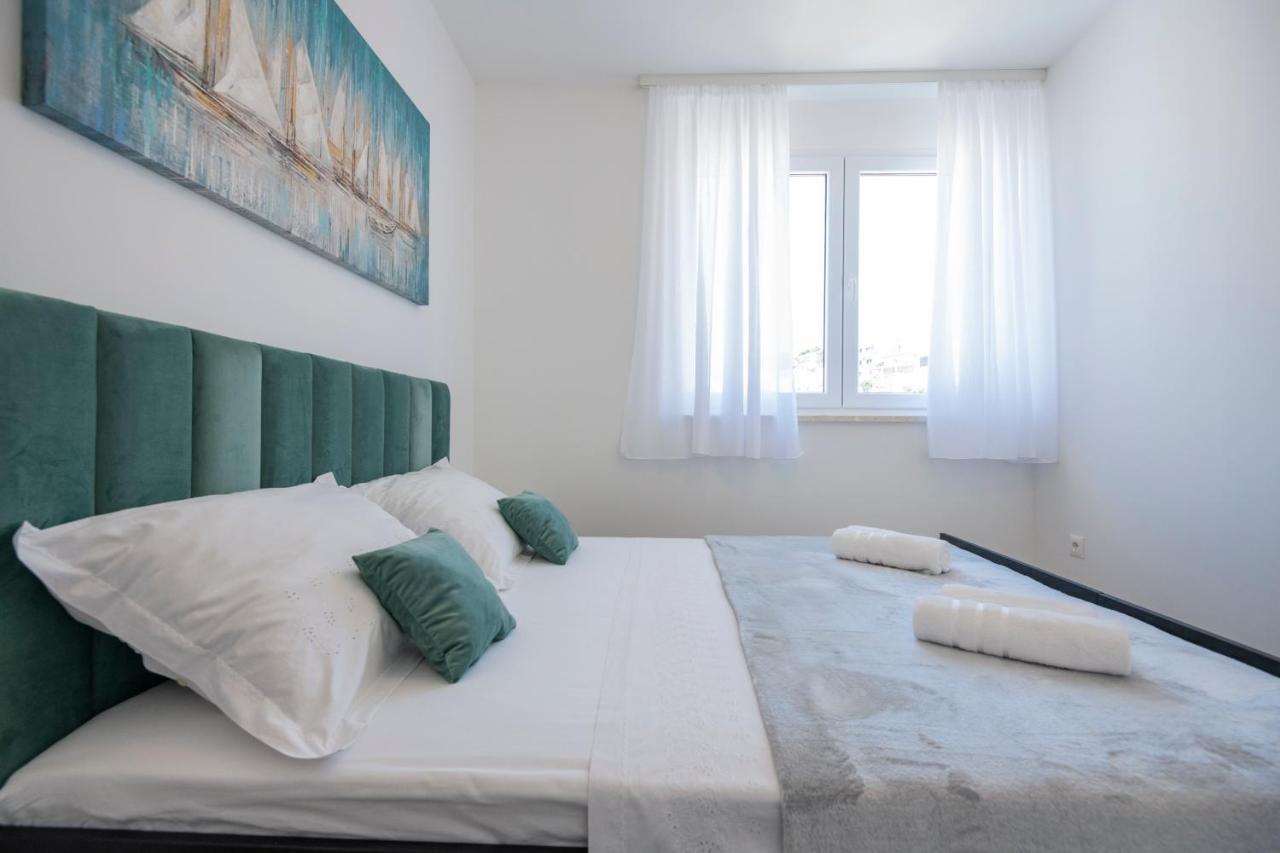 Luxury Apartment Makarska 2Min From Beach Екстер'єр фото