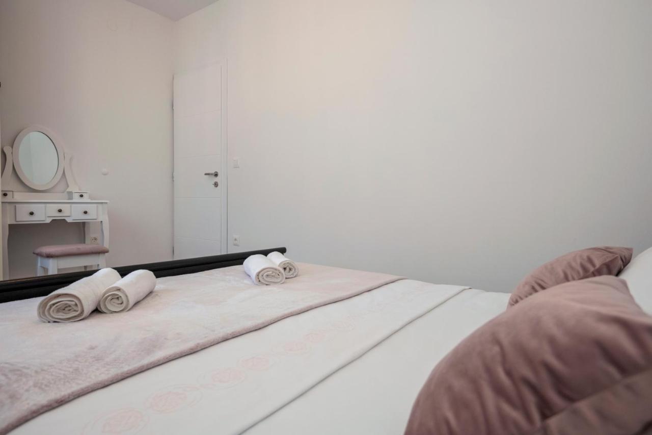 Luxury Apartment Makarska 2Min From Beach Екстер'єр фото