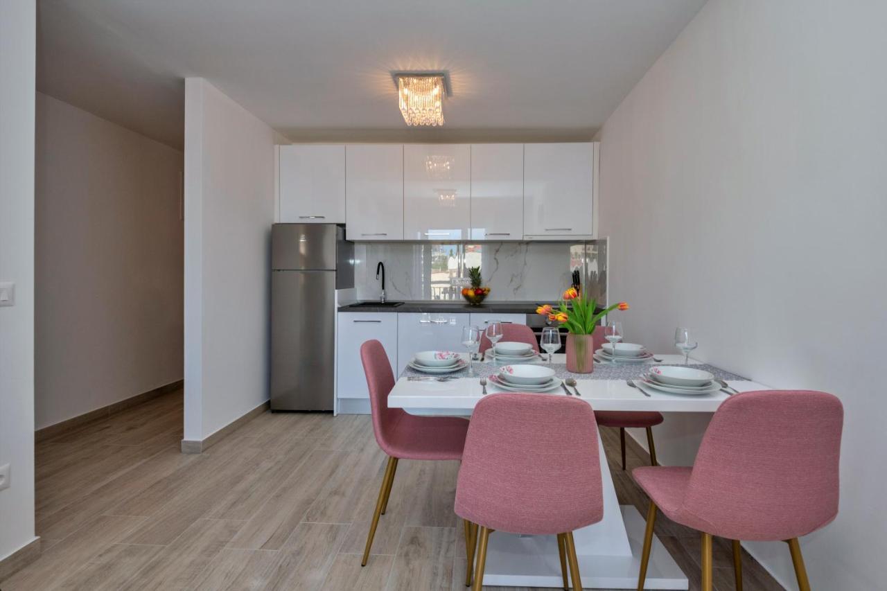 Luxury Apartment Makarska 2Min From Beach Екстер'єр фото