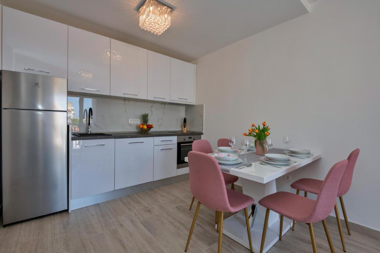 Luxury Apartment Makarska 2Min From Beach Екстер'єр фото